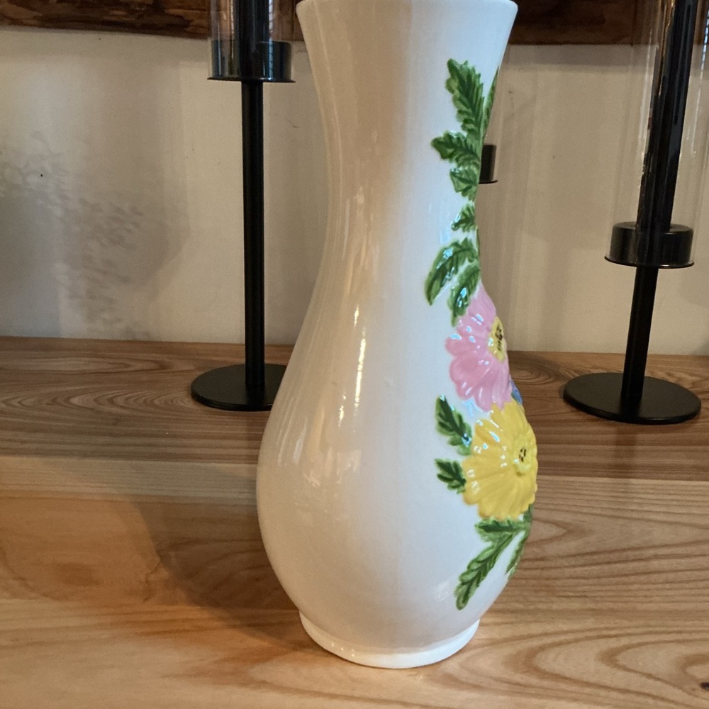 Vintage Holland Mold 10" Flower Spring Vase Signed 1973 - Picture 5 of 8